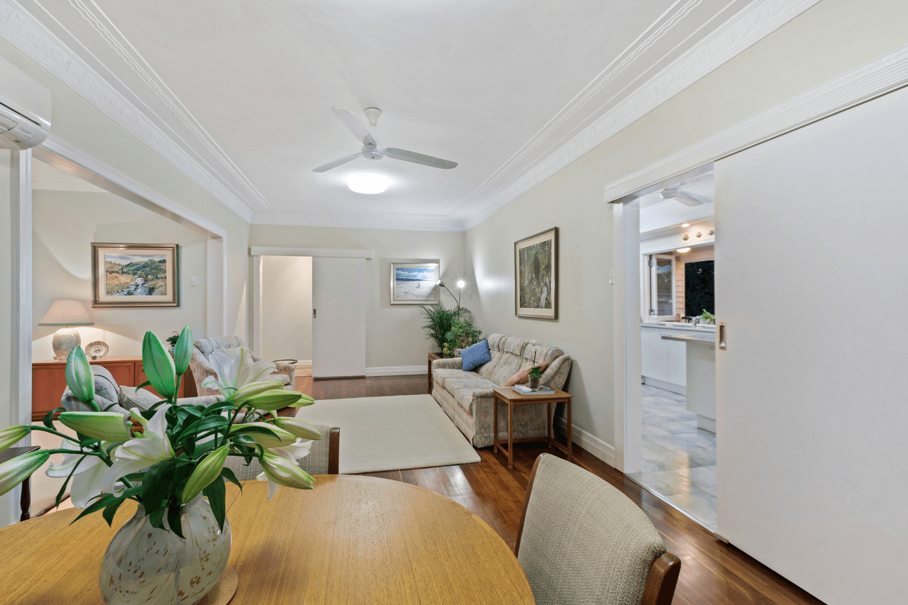 9 Meteor Street, COORPAROO, QLD 4151