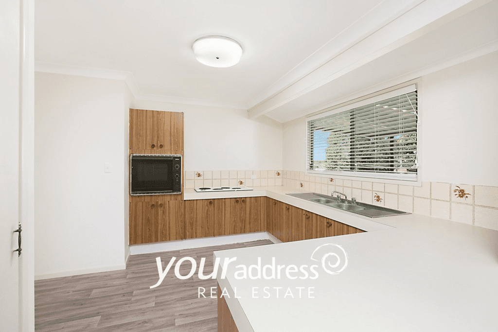 27 Parklands Drive, BORONIA HEIGHTS, QLD 4124