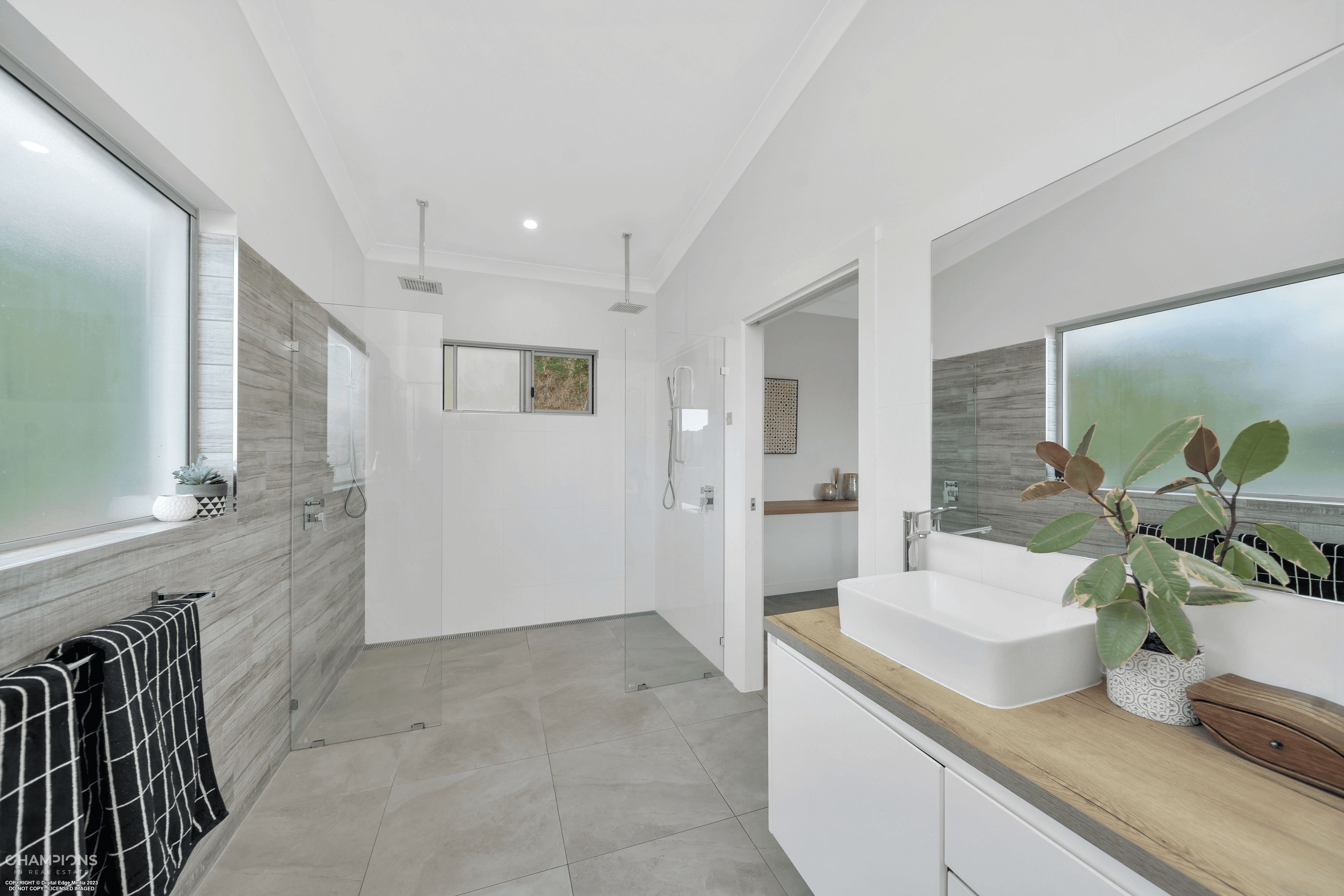 7 Tarwhine Close, KANIMBLA, QLD 4870