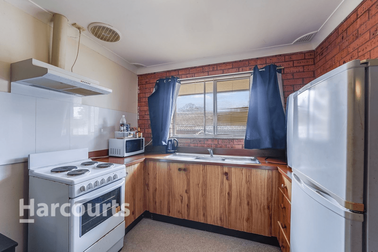 128 Waminda Avenue, Campbelltown, NSW 2560