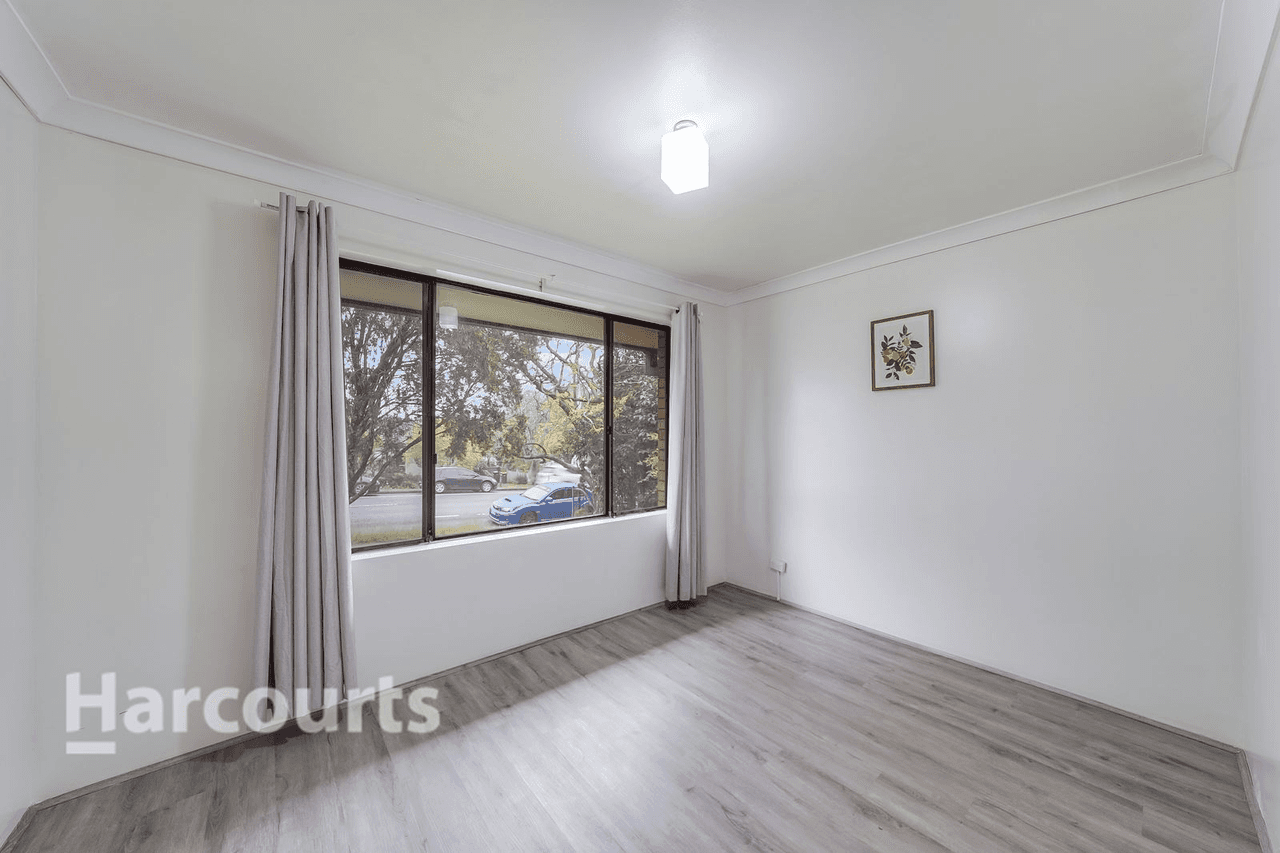 128 Waminda Avenue, Campbelltown, NSW 2560