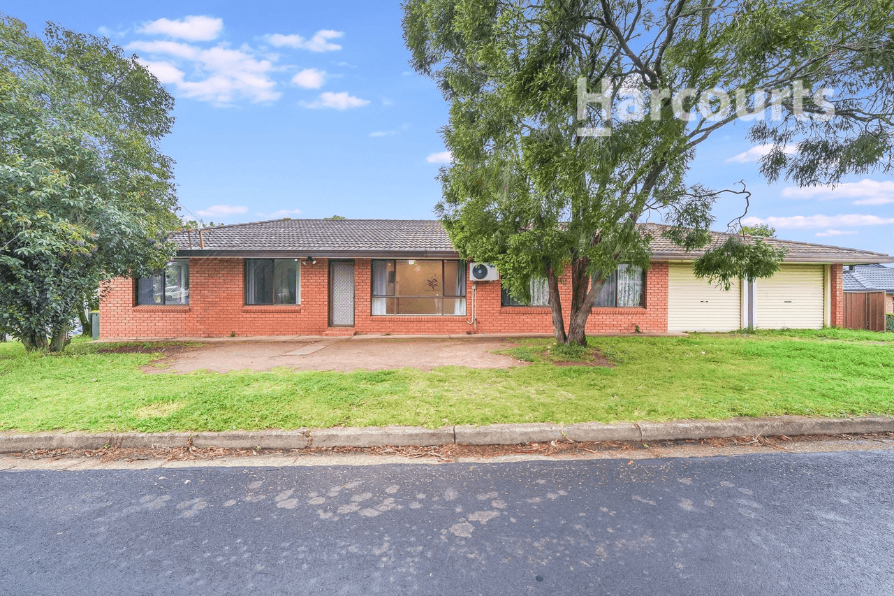 128 Waminda Avenue, Campbelltown, NSW 2560