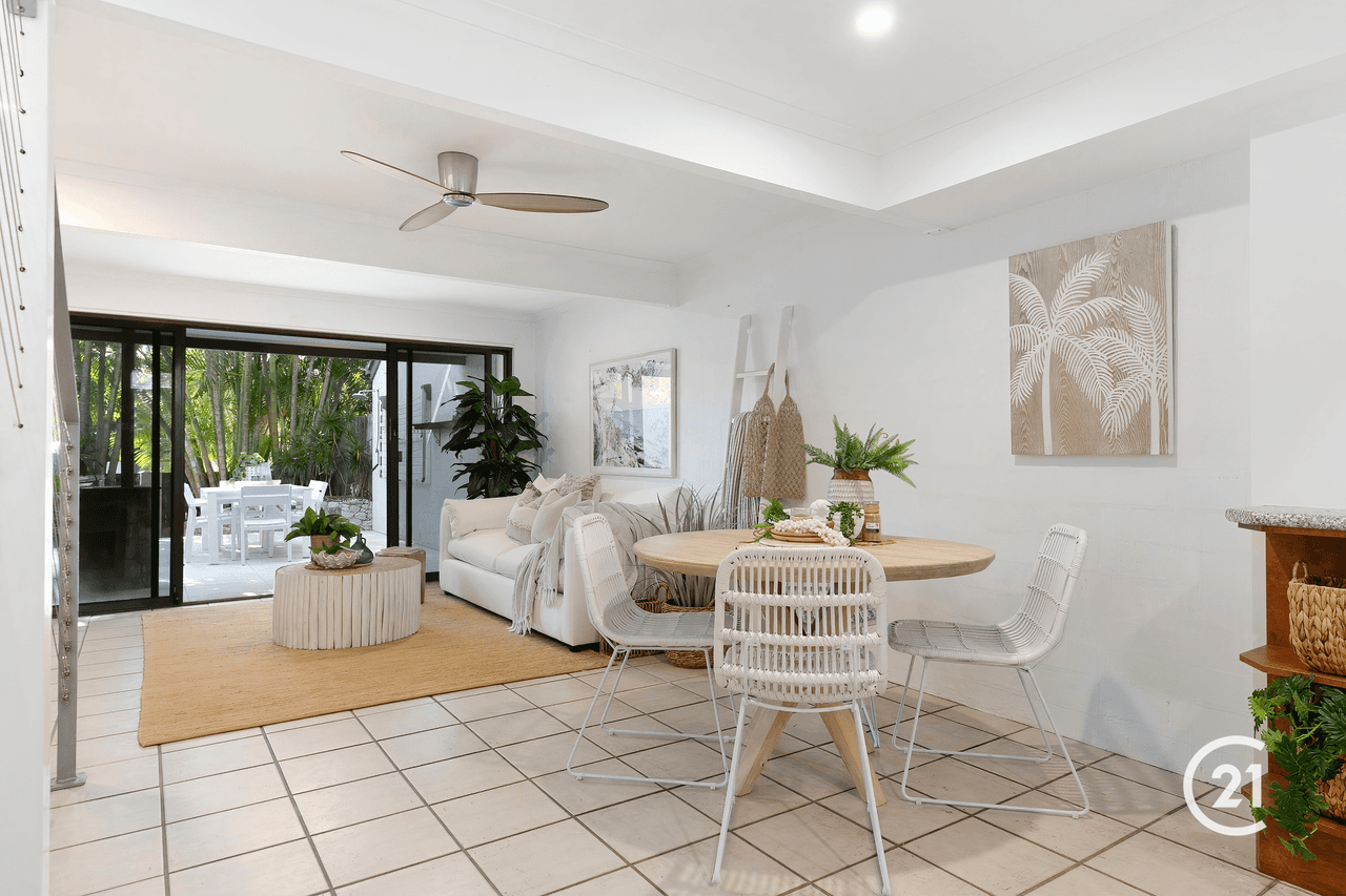 11/2 Dolphin Crescent, Noosaville, QLD 4566