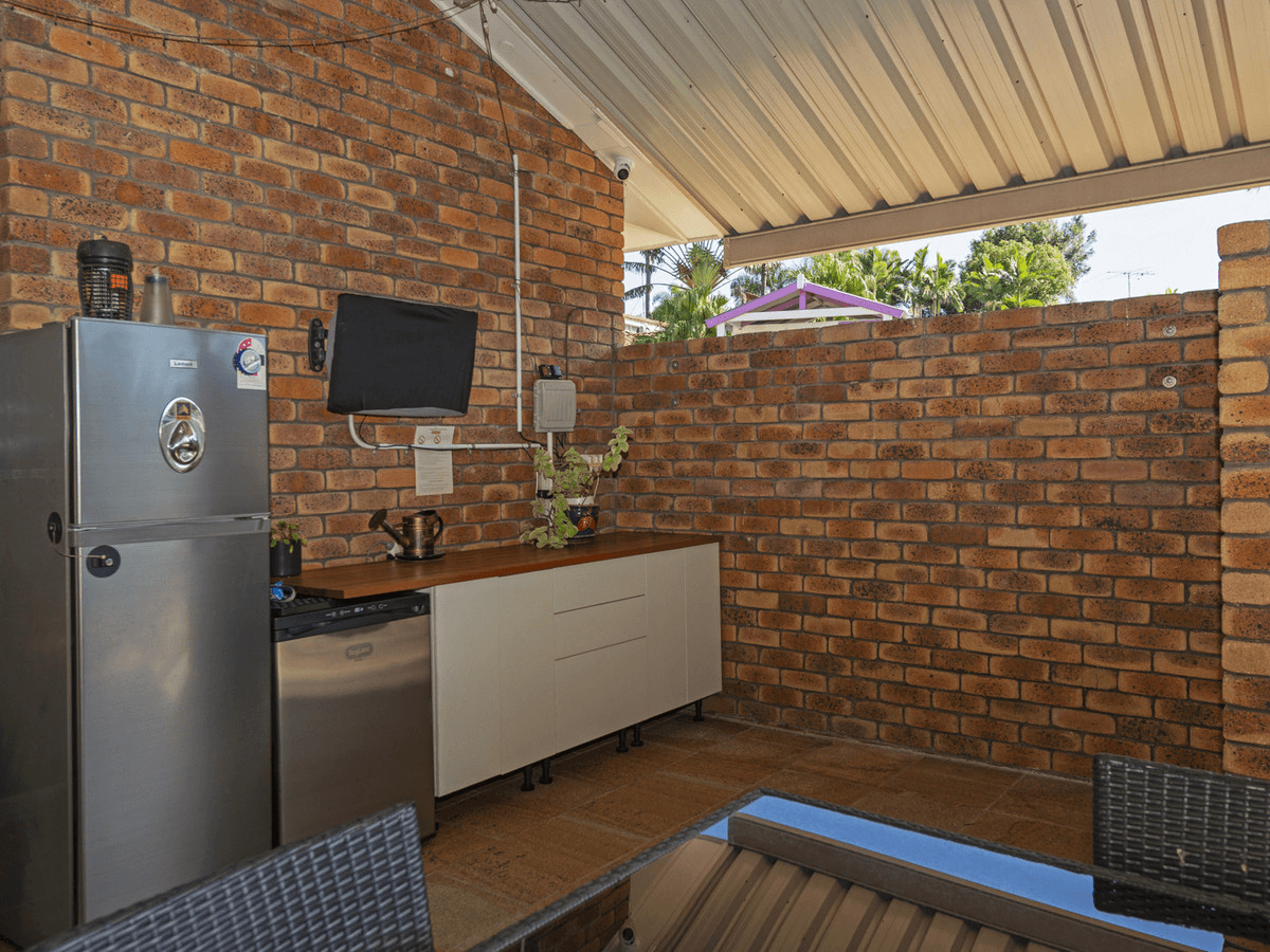 40 Latrobe Avenue, HELENSVALE, QLD 4212