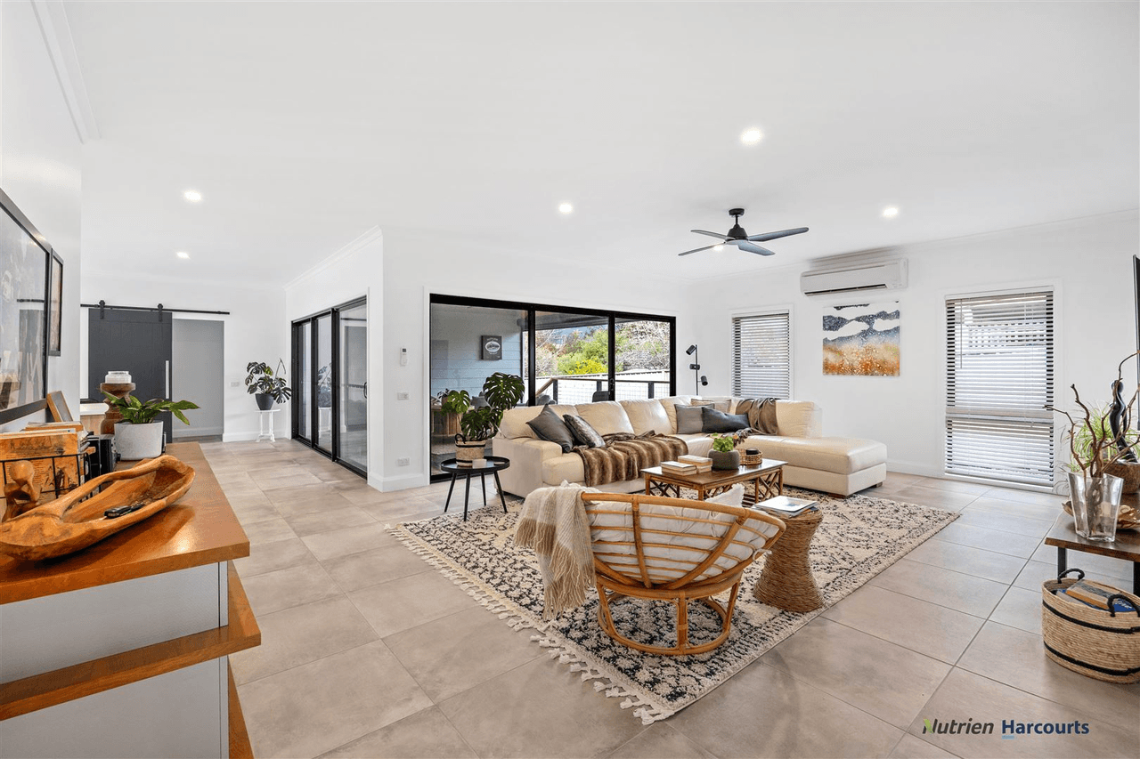 9 High Street, Eildon, VIC 3713