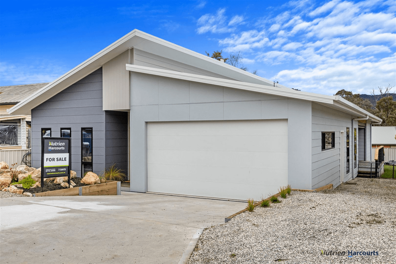 9 High Street, Eildon, VIC 3713