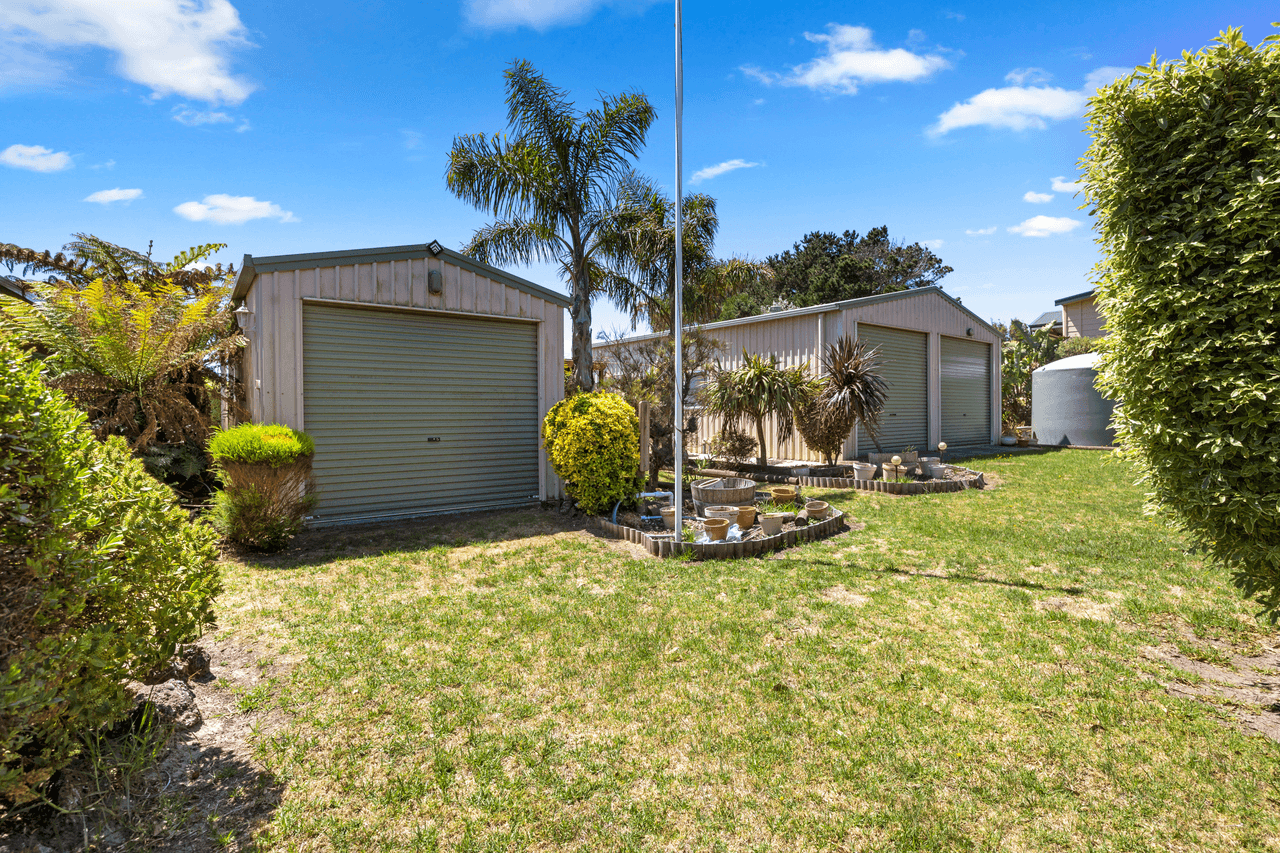 33-35 Landscape Drive, VENUS BAY, VIC 3956