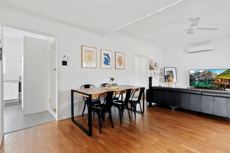 24  Queensthorpe St, TARRAGINDI, QLD 4121