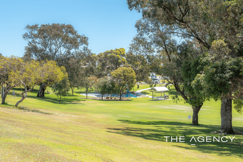 7 Seacrest Drive, Sorrento, WA 6020