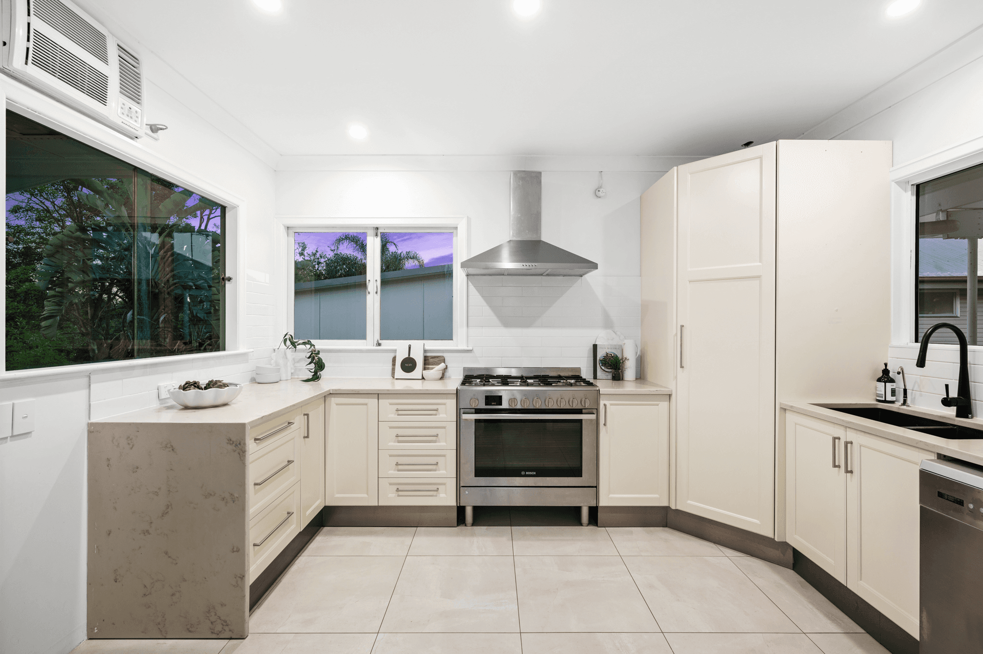 19 Ulric Street, INDOOROOPILLY, QLD 4068