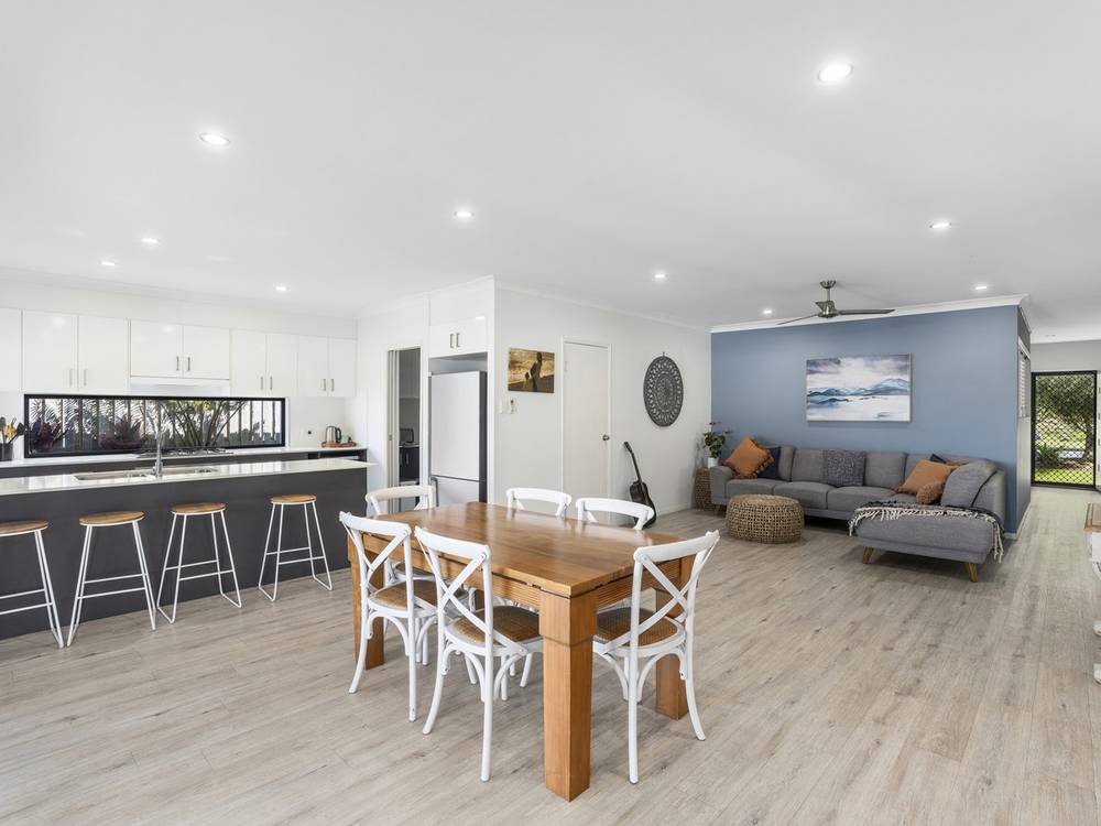 11 Grevillea Crescent, MAUDSLAND, QLD 4210