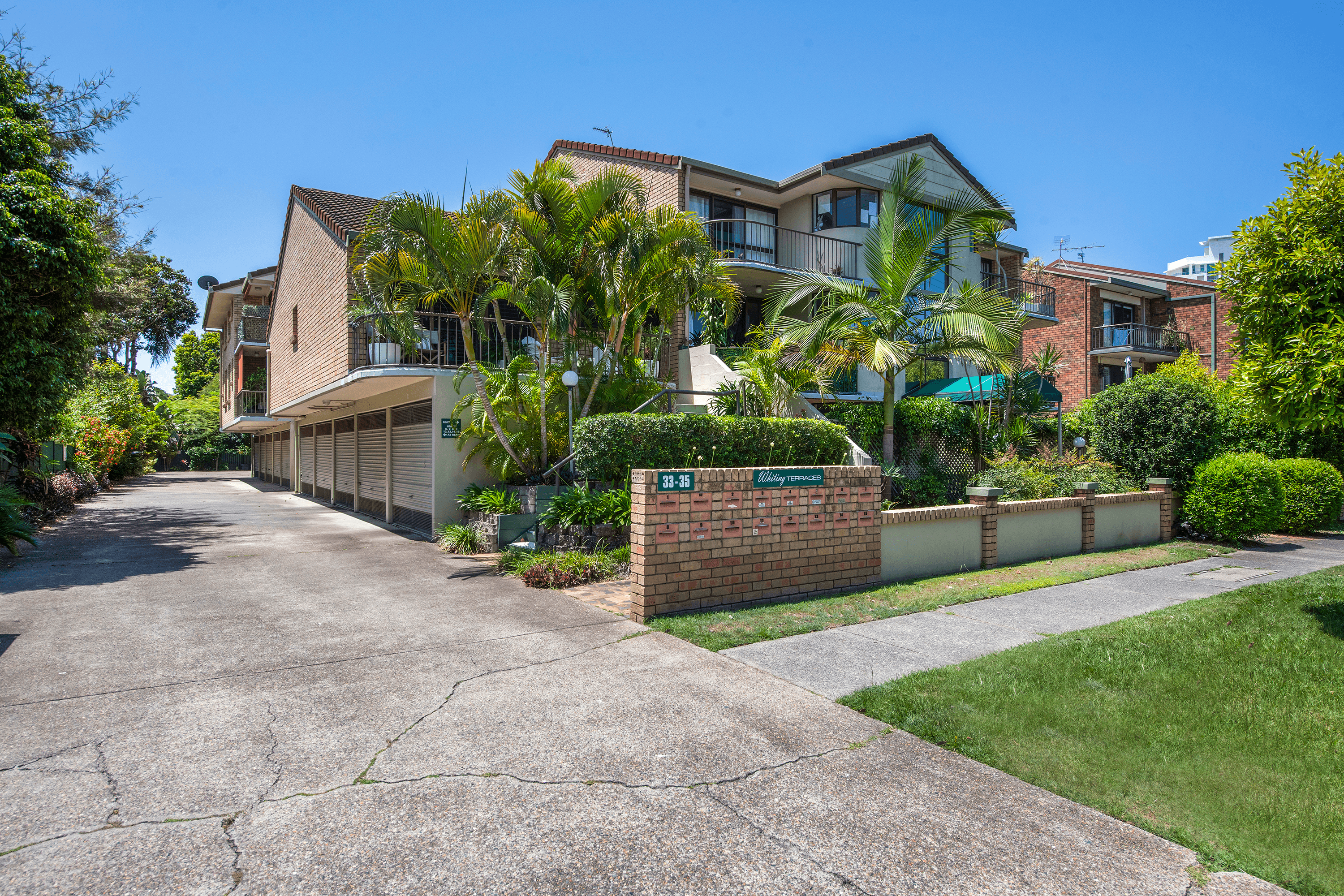 9/33 Whiting Street, LABRADOR, QLD 4215