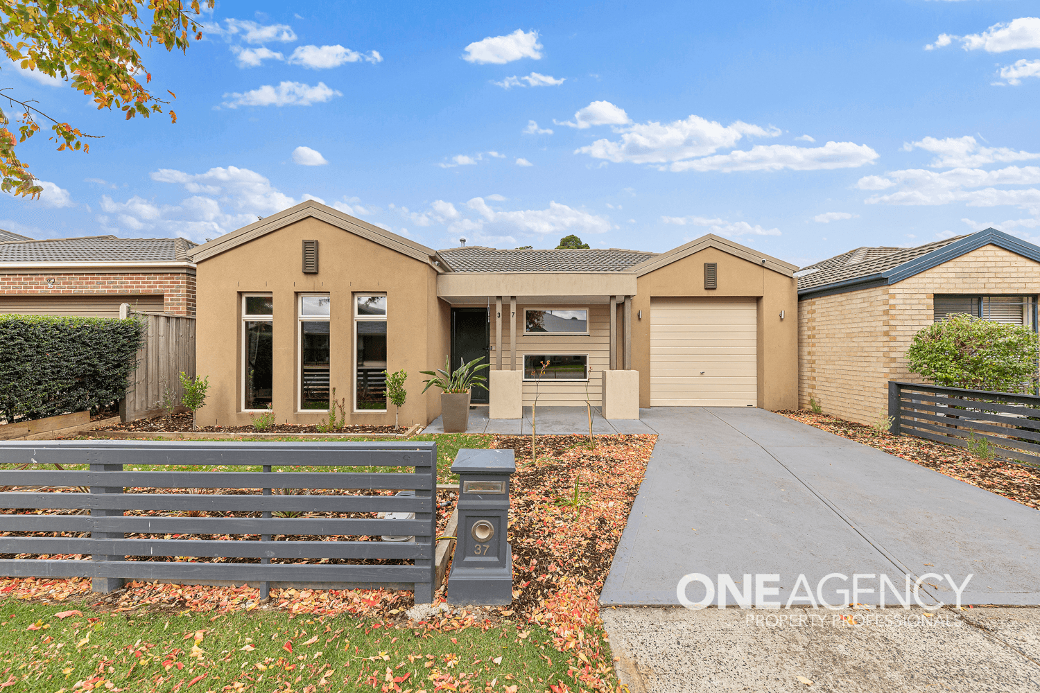 37 Tyrone Avenue, PAKENHAM, VIC 3810