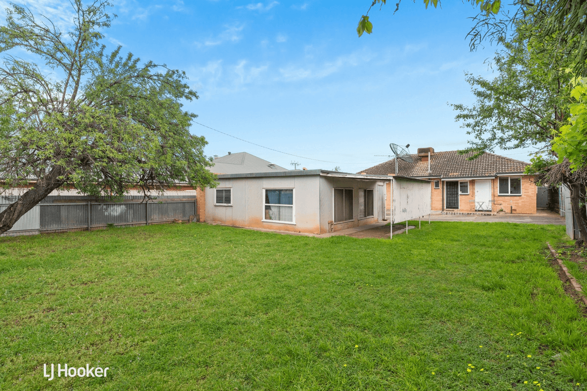 8 Deans Road, CAMPBELLTOWN, SA 5074