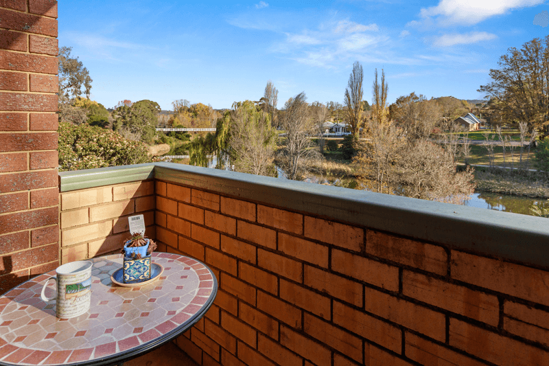 Unit 17/4 Mowatt Street, Queanbeyan East, NSW 2620