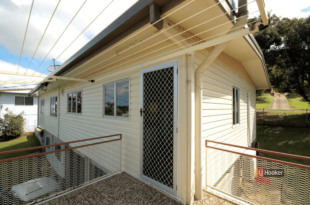 10 Hielscher Street, TULLY, QLD 4854