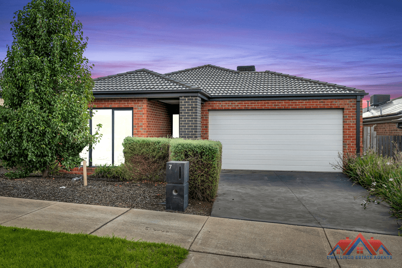 7 Aramon Way, BERWICK, VIC 3806