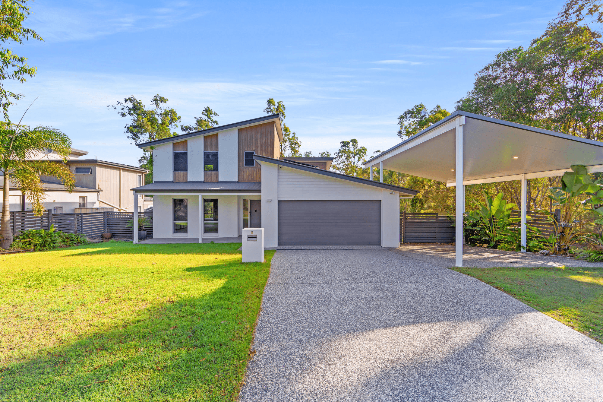 5 Calypso Court, OXENFORD, QLD 4210