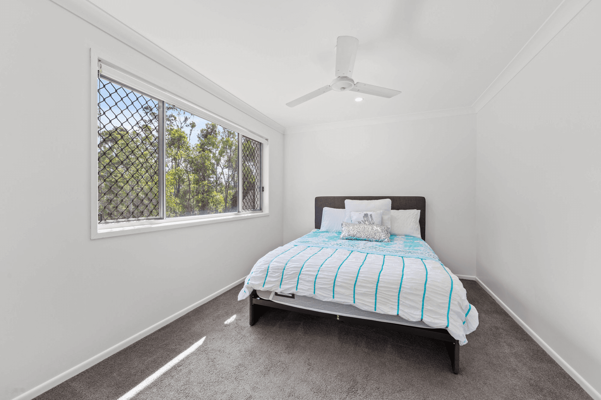 5 Calypso Court, OXENFORD, QLD 4210