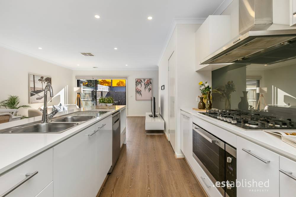 43 Jean Street, POINT COOK, VIC 3030