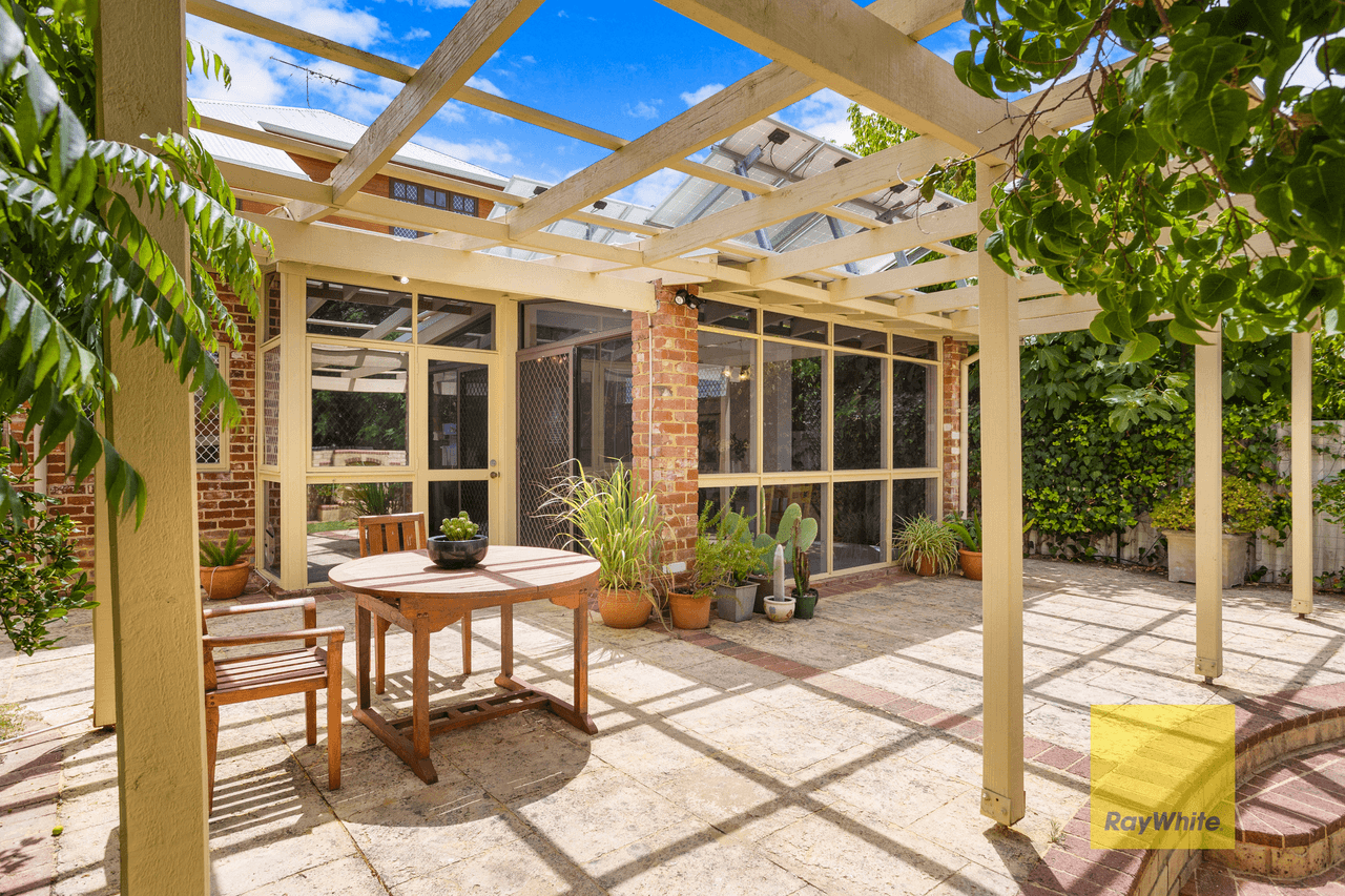 24 Stuart Street, MOSMAN PARK, WA 6012