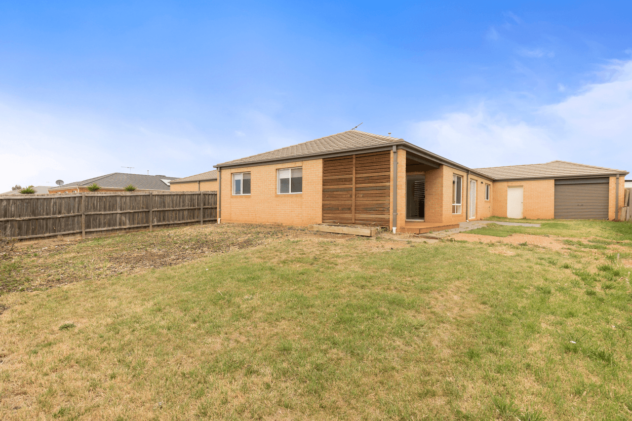 31 Harry Vallence Drive, Maddingley, VIC 3340