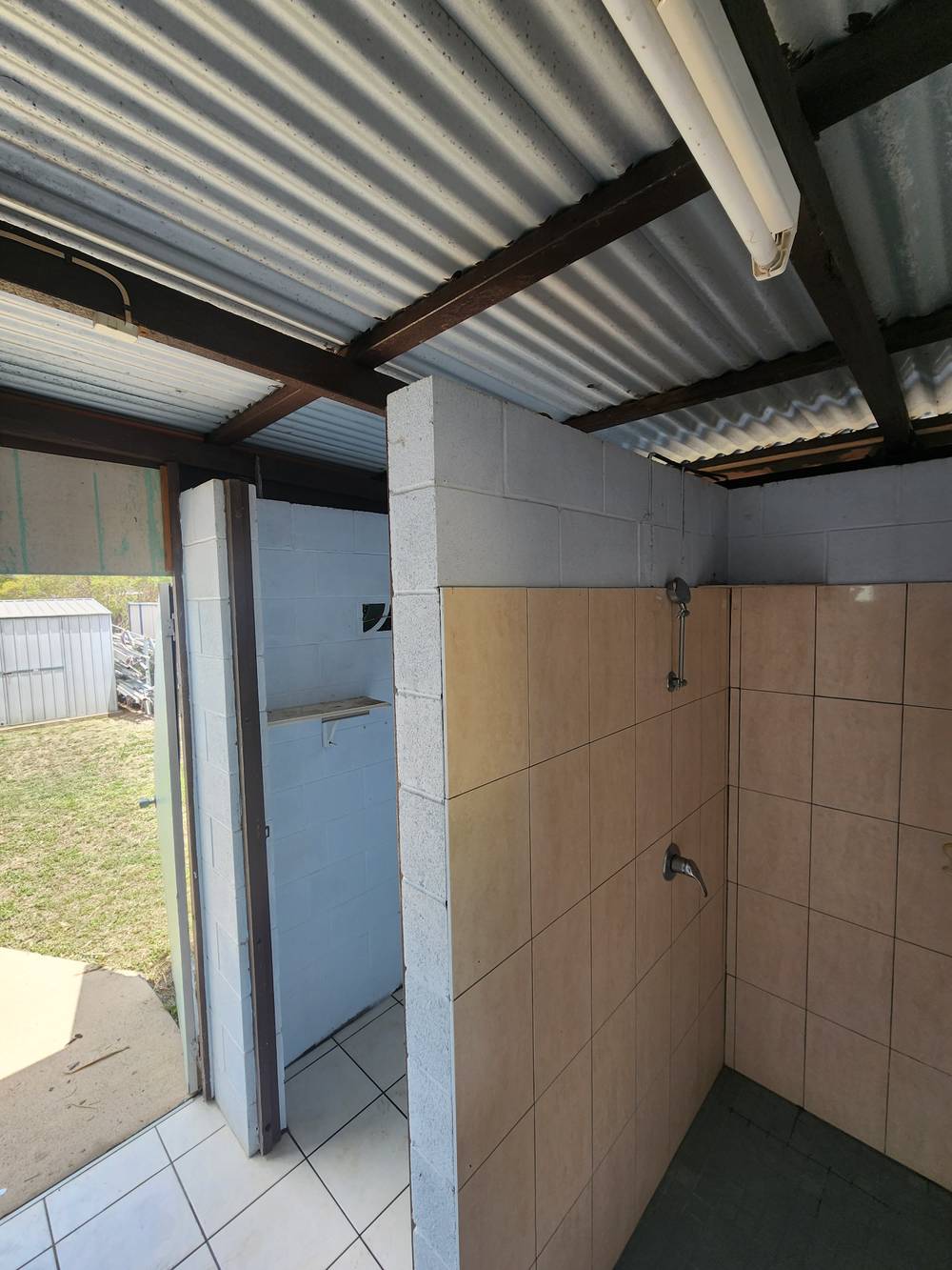 17 Gillespie St, Moura, QLD 4718