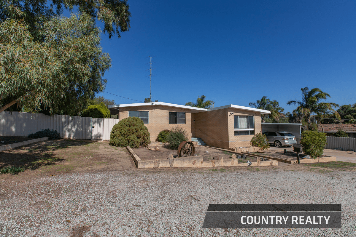 2 Brockman Street, Northam, WA 6401