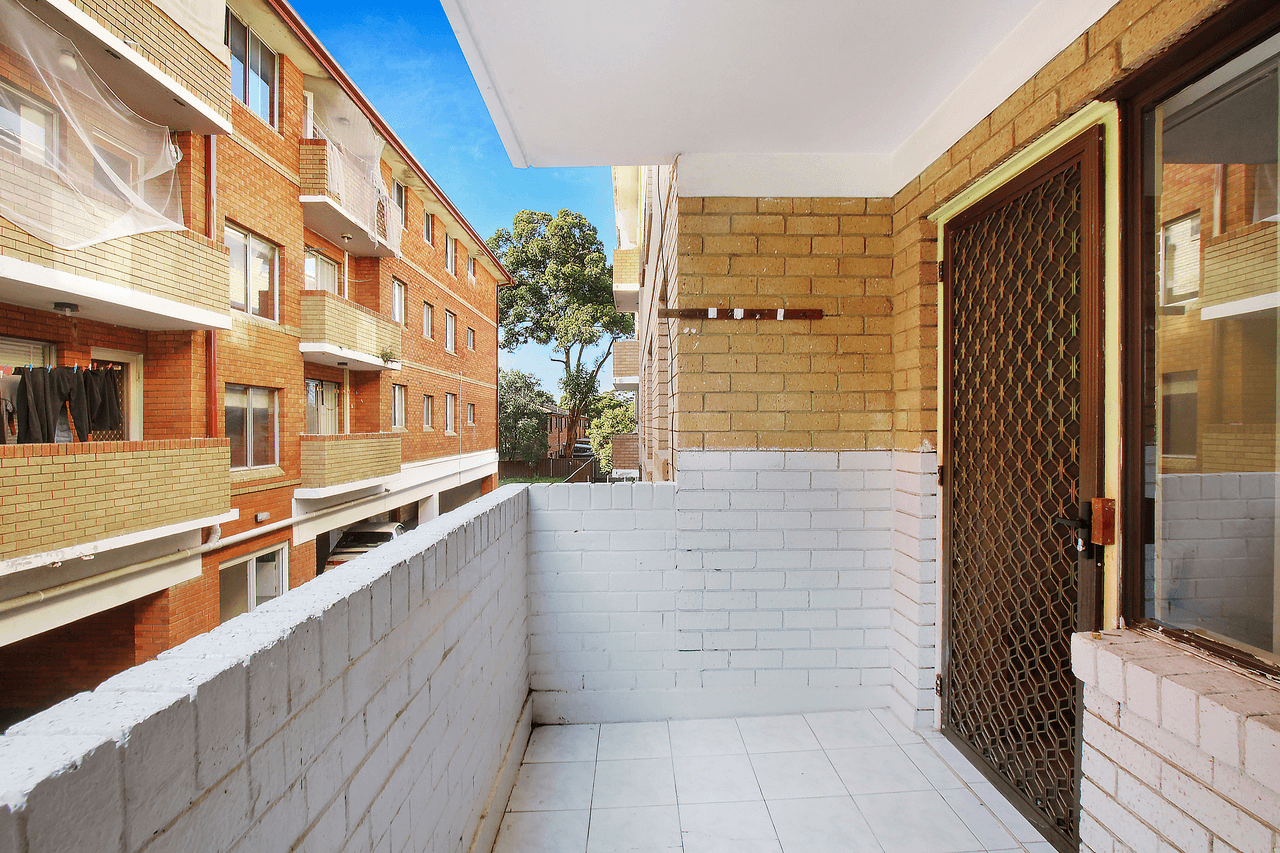 2/25 York Street, FAIRFIELD, NSW 2165
