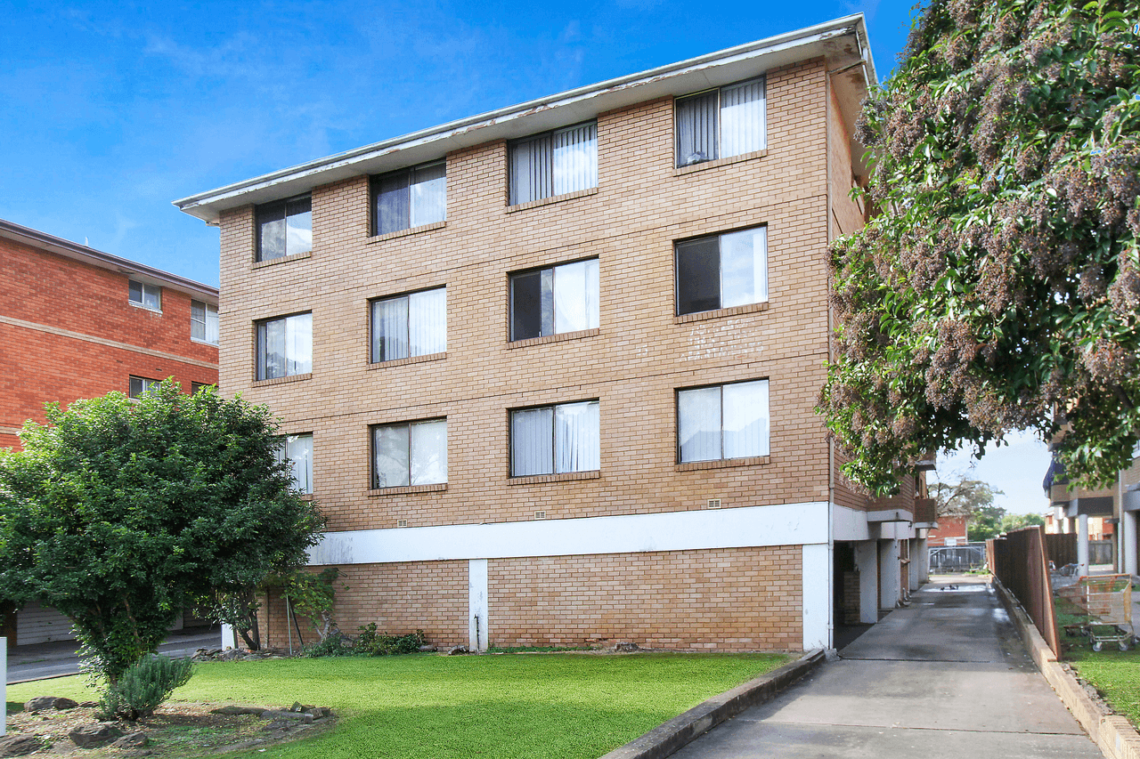 2/25 York Street, FAIRFIELD, NSW 2165