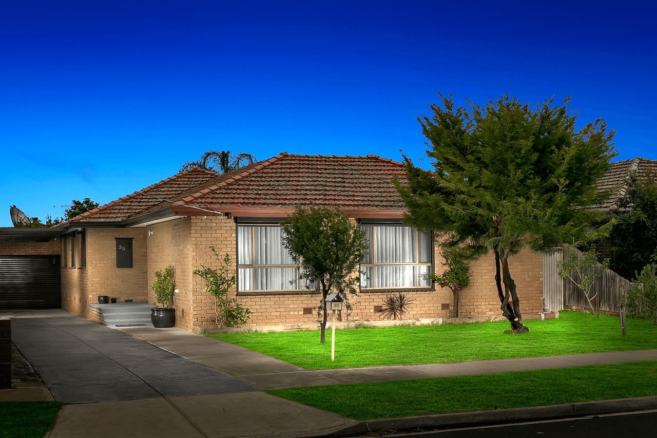 35 Rosemary Drive, LALOR, VIC 3075