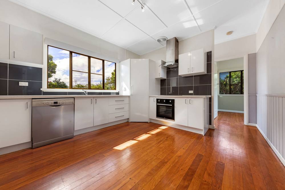 37 Oxleigh Crescent, Nambour, QLD 4560