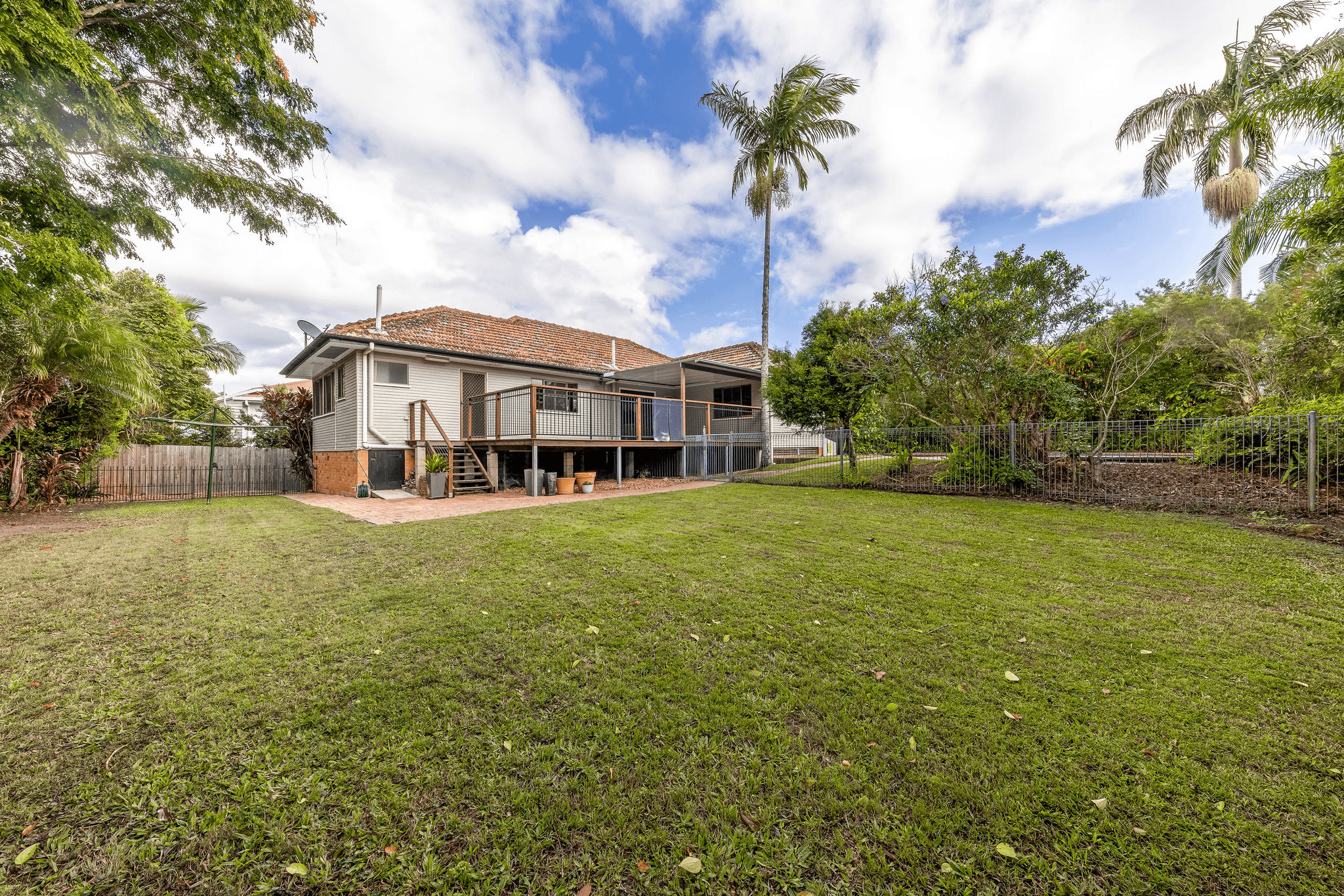 37 Oxleigh Crescent, Nambour, QLD 4560