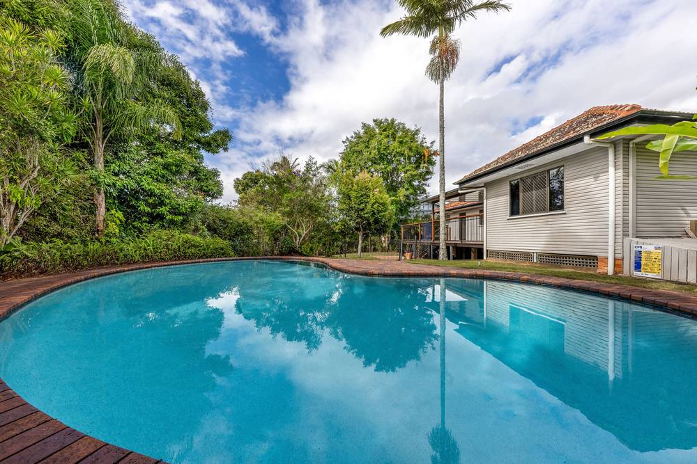 37 Oxleigh Crescent, Nambour, QLD 4560