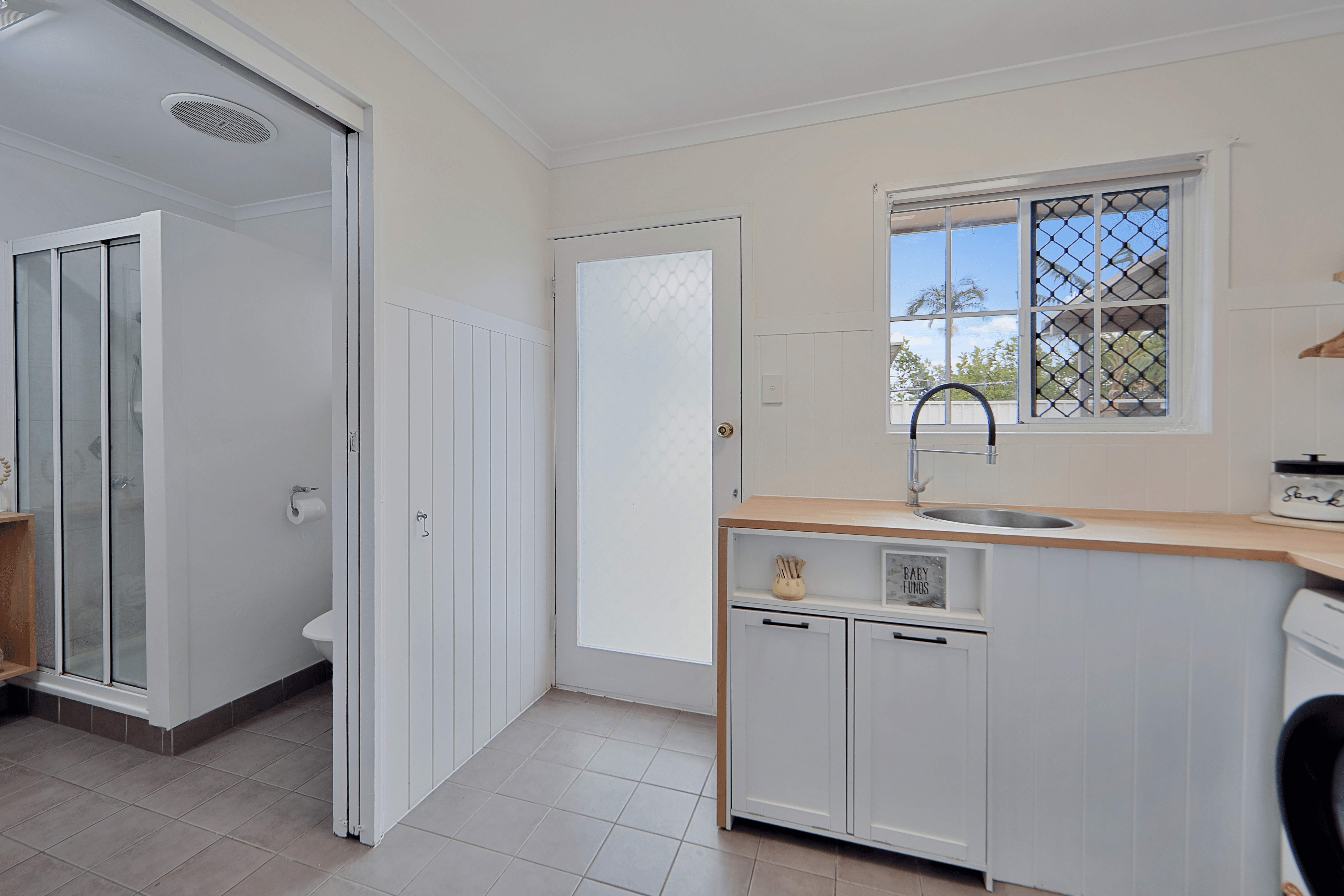 10 Gammie Court, AVENELL HEIGHTS, QLD 4670