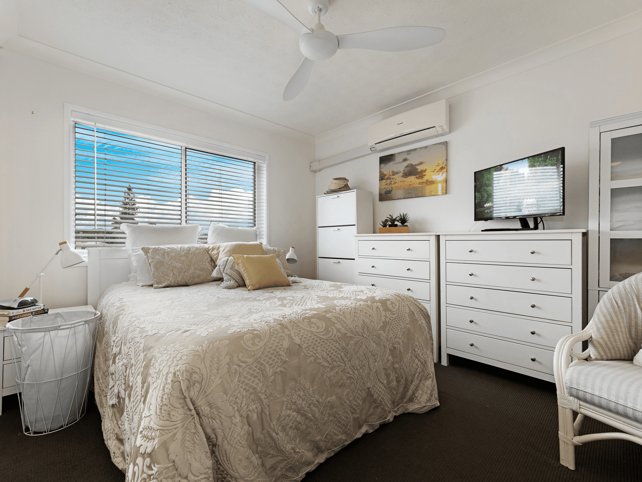 11/451 ESPLANADE, TORQUAY, QLD 4655