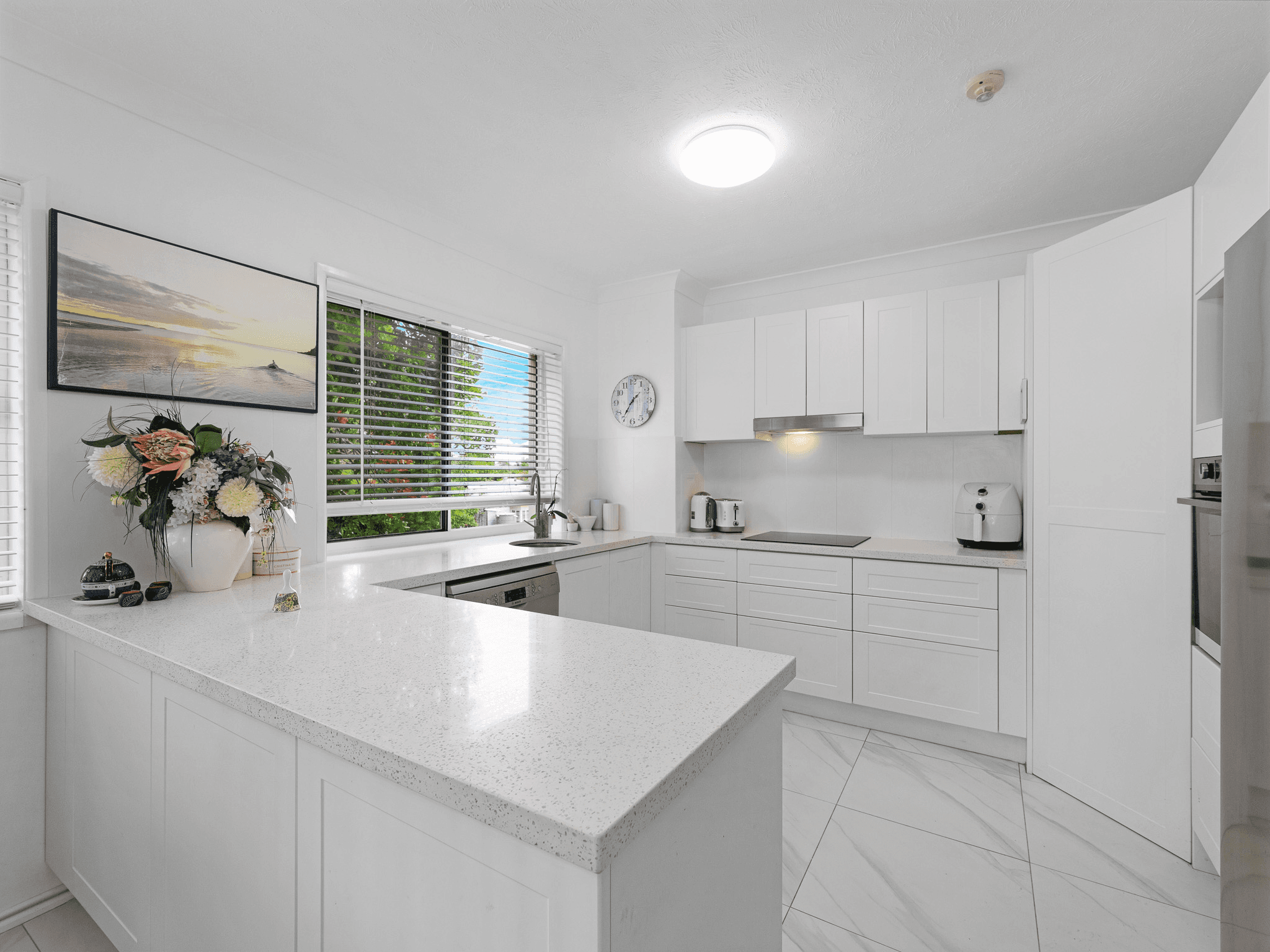 11/451 ESPLANADE, TORQUAY, QLD 4655