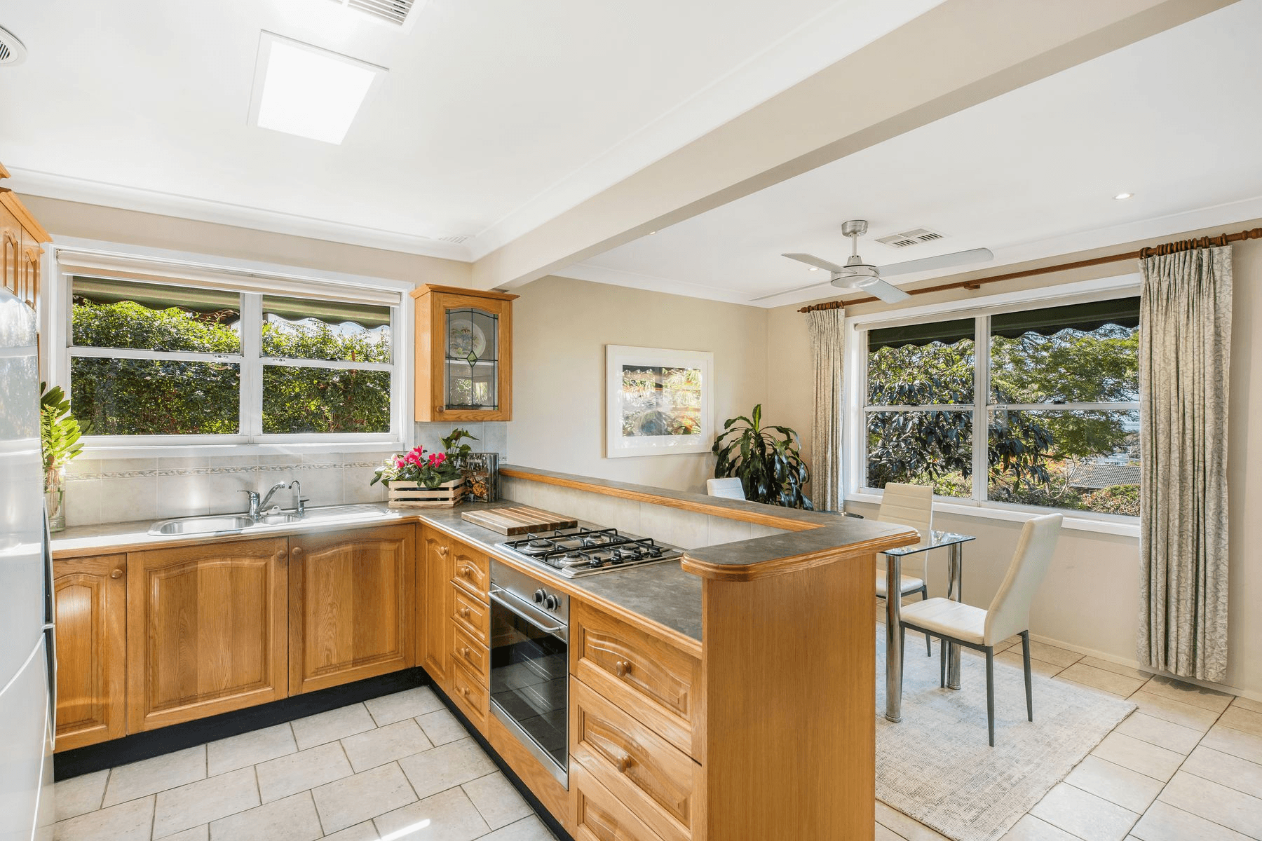 25 Hillside Drive, BERKELEY VALE, NSW 2261