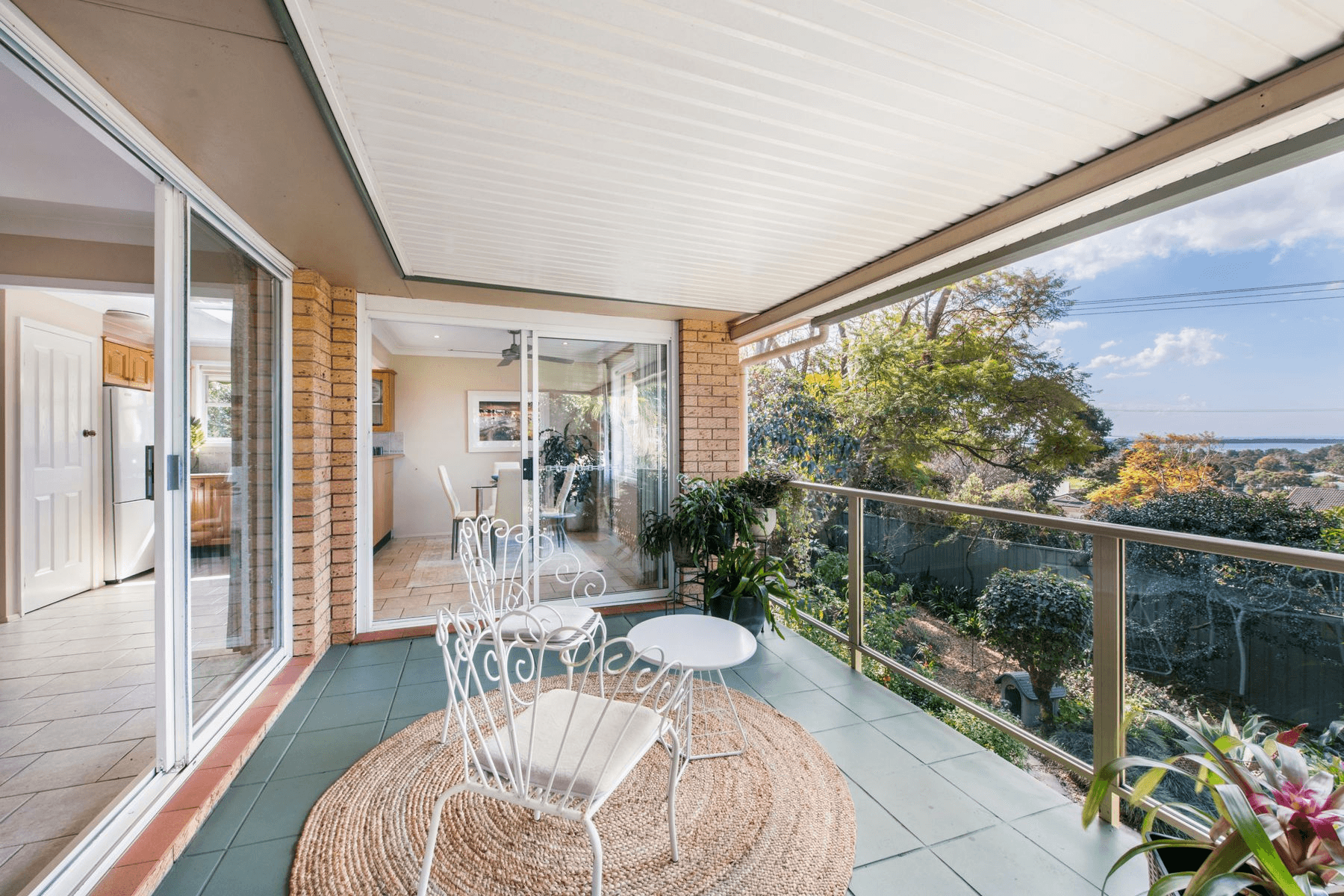 25 Hillside Drive, BERKELEY VALE, NSW 2261