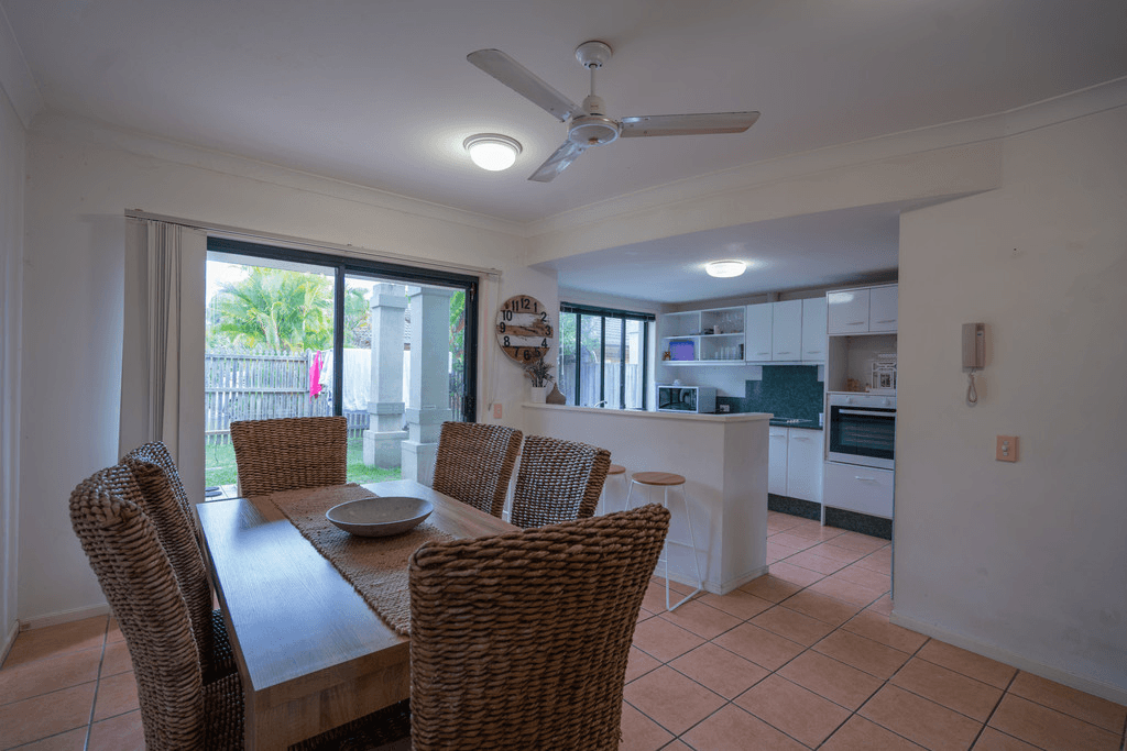 233/125 Hansford Road, COOMBABAH, QLD 4216