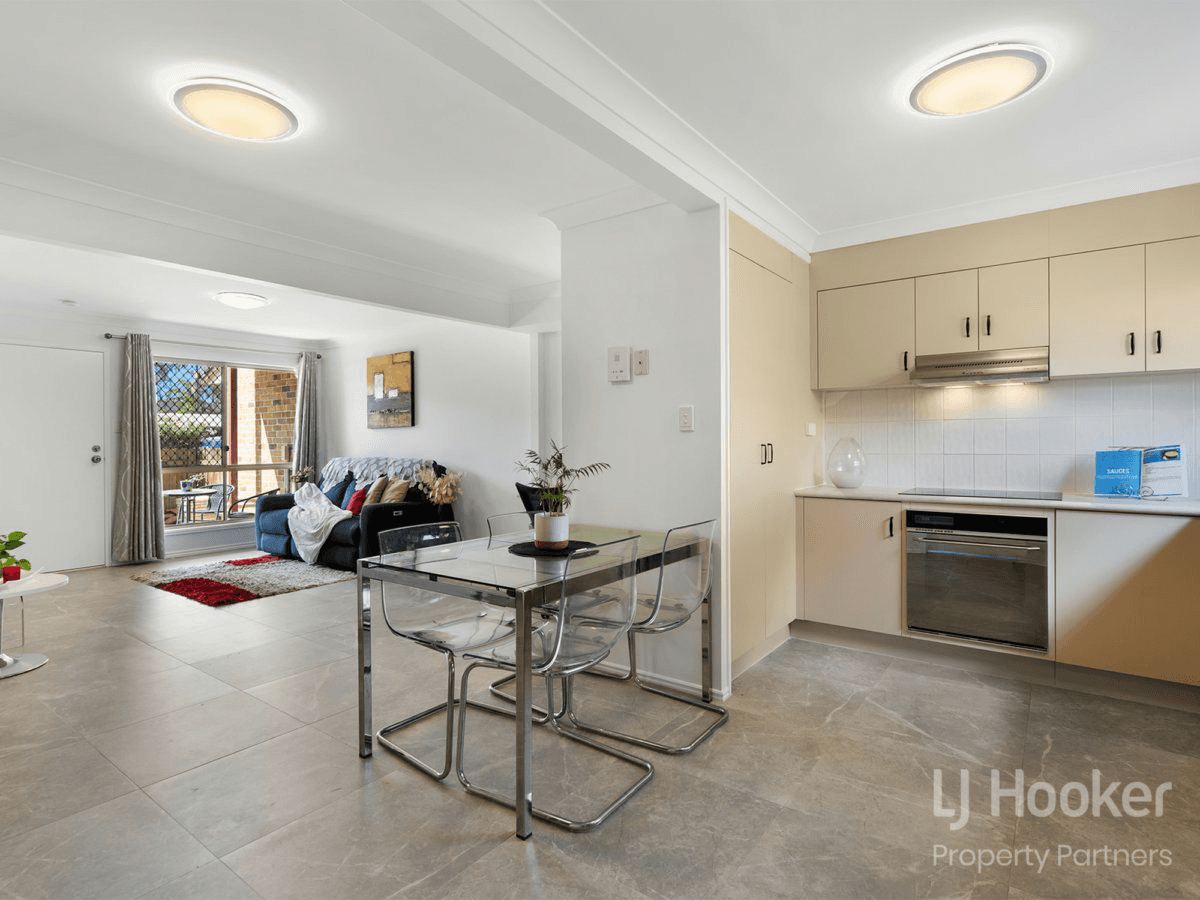 8/121 Golden Avenue, CALAMVALE, QLD 4116