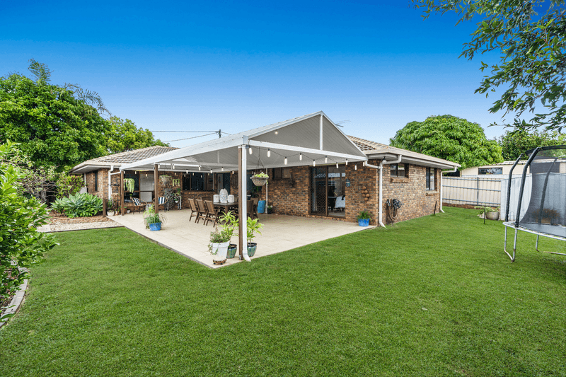 11 Dalrello Drive, Wellington Point, QLD 4160