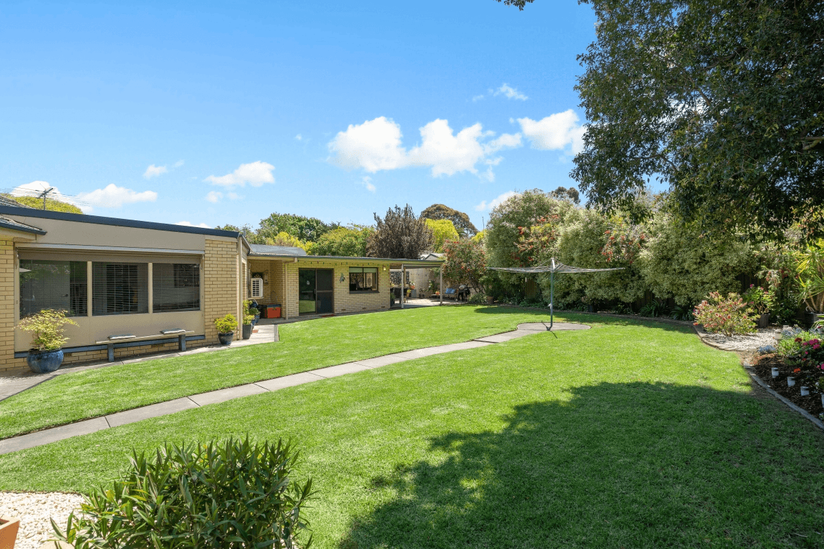 15 Serpentine Road, O'HALLORAN HILL, SA 5158