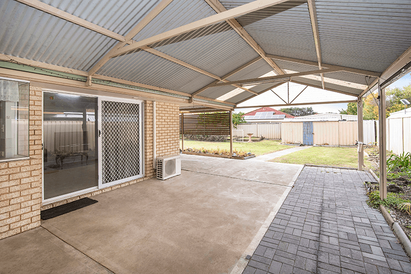 12 Black Swan Drive, West Busselton, WA 6280