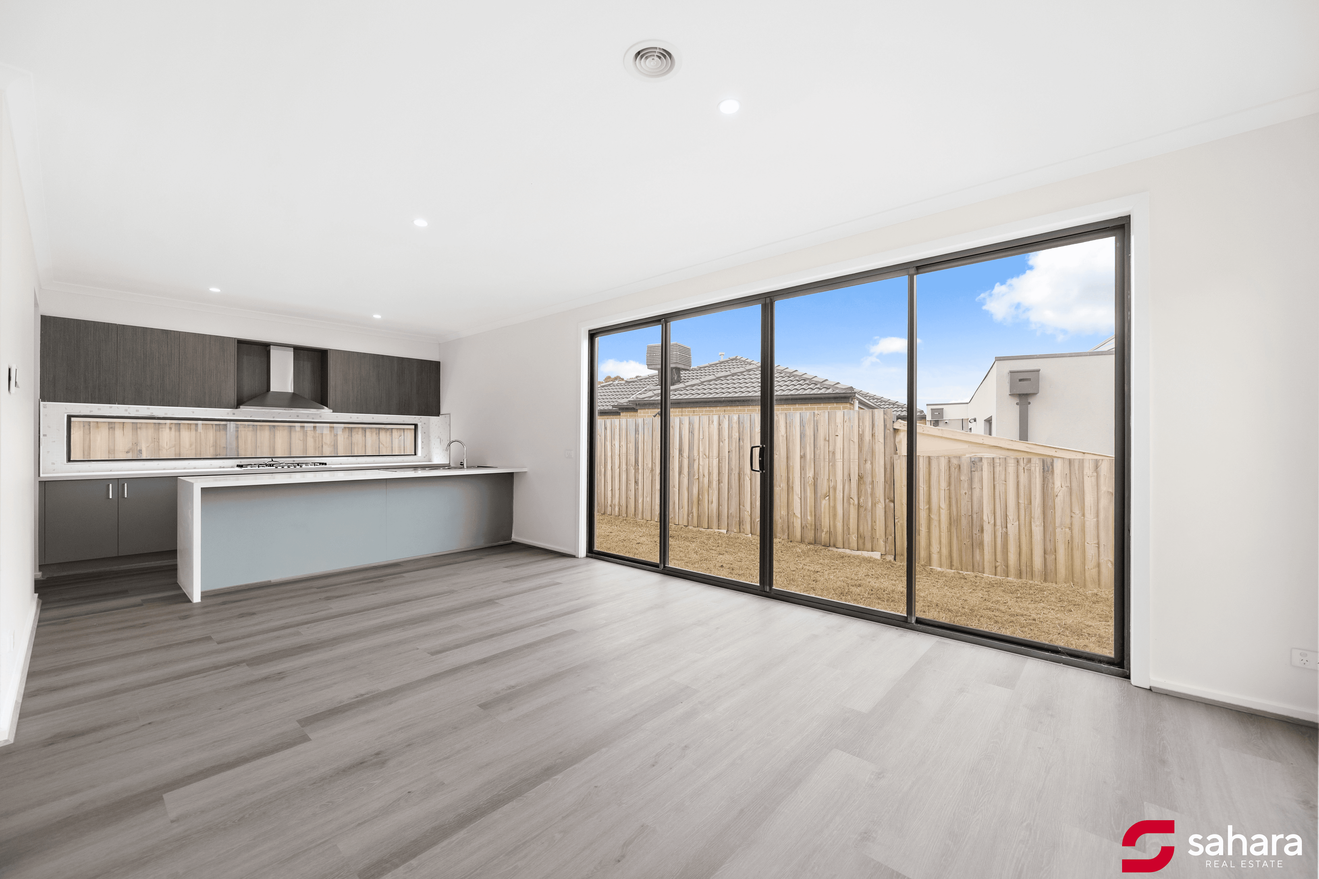 18/ Griffith Road, DEANSIDE, VIC 3336