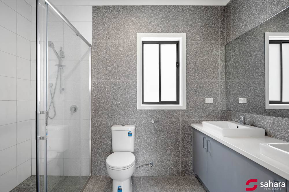 18/ Griffith Road, DEANSIDE, VIC 3336