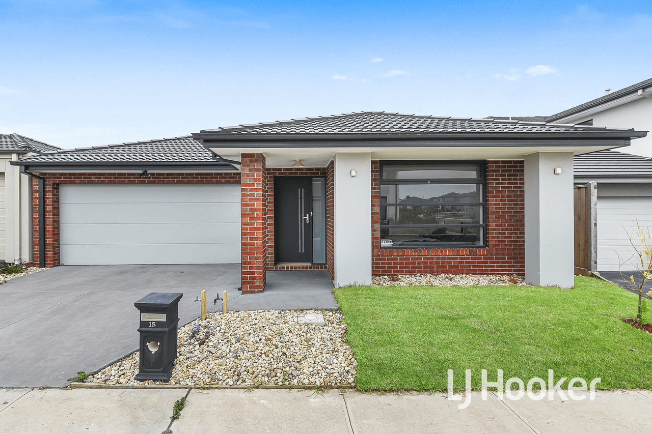 15 Landsdowne Avenue, CLYDE NORTH, VIC 3978