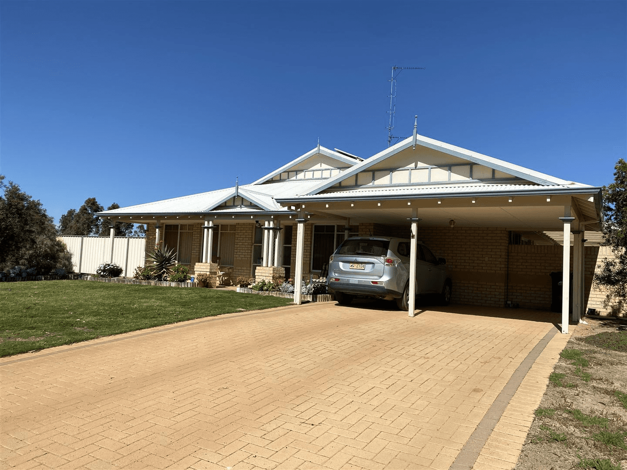 20 Hammond Street, Kellerberrin, WA 6410