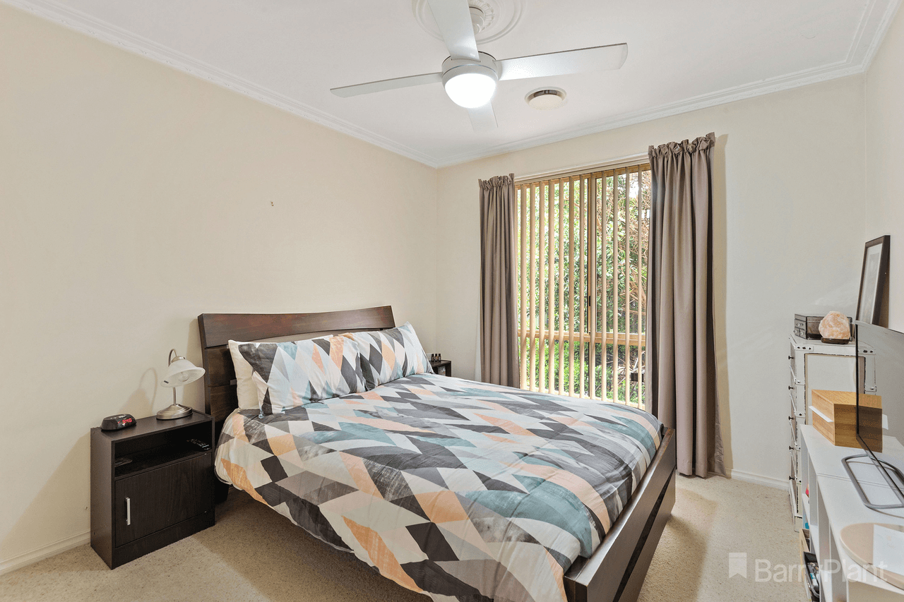 2/6 Davey Close, Flora Hill, VIC 3550