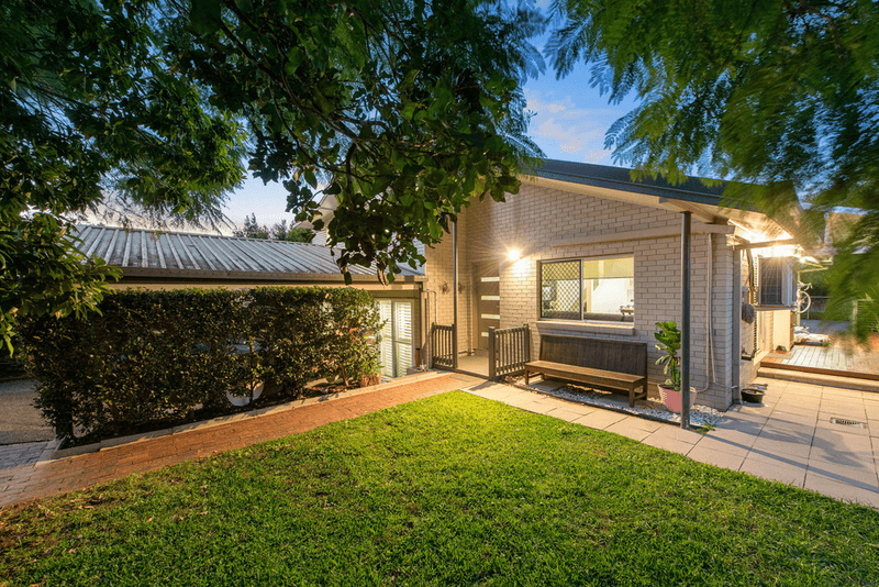 7 Warruga Street, THE GAP, QLD 4061